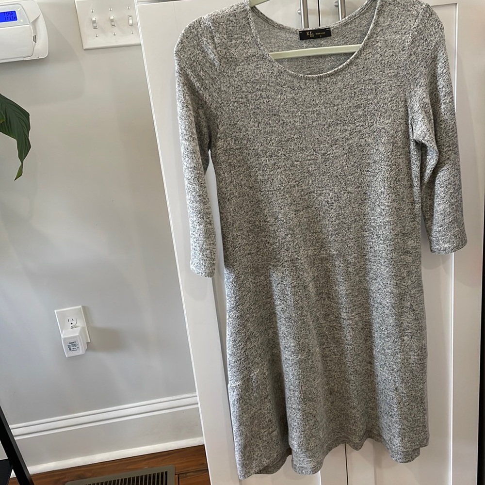 Super soft KLd 3/4 sleeve grey dress size S
